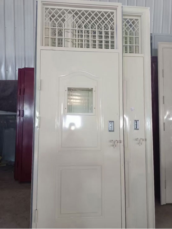 石河子乡学校教室门