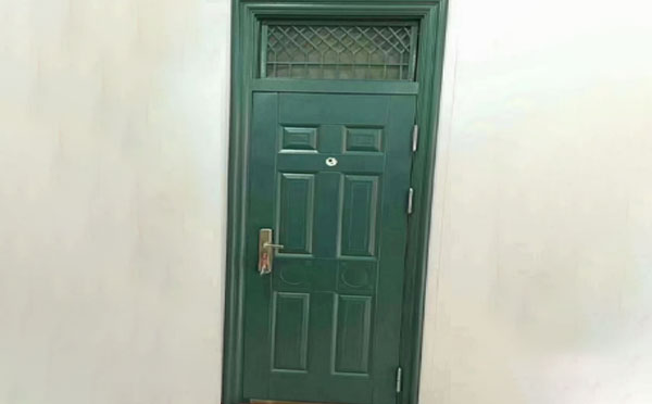 石河子乡学校教室门