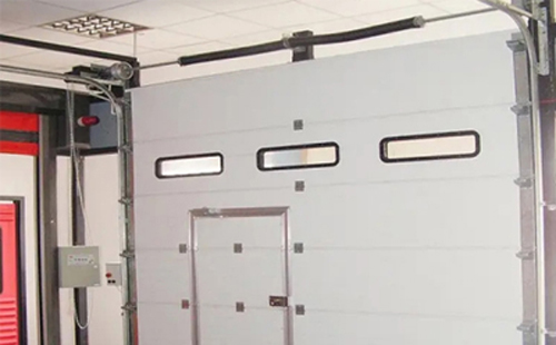 石河子乡工业提升门的安装方法