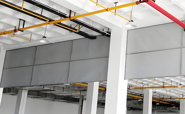 商场防烟分区常闭节点：石河子乡挡烟垂壁高度与控制器接线图解