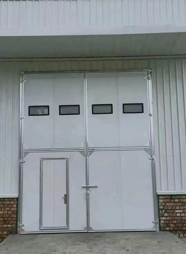 石河子乡工业门在设备装配车间出入口的实施记录